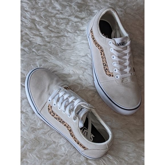 Van's | Sneakers Off The Wall Light Tan Lace Up Round Toe Women Size 9 - Picture 4 of 9